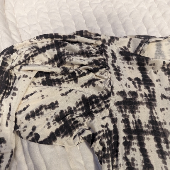 Kate Quinn Women's top NWT - Picture 3 of 4